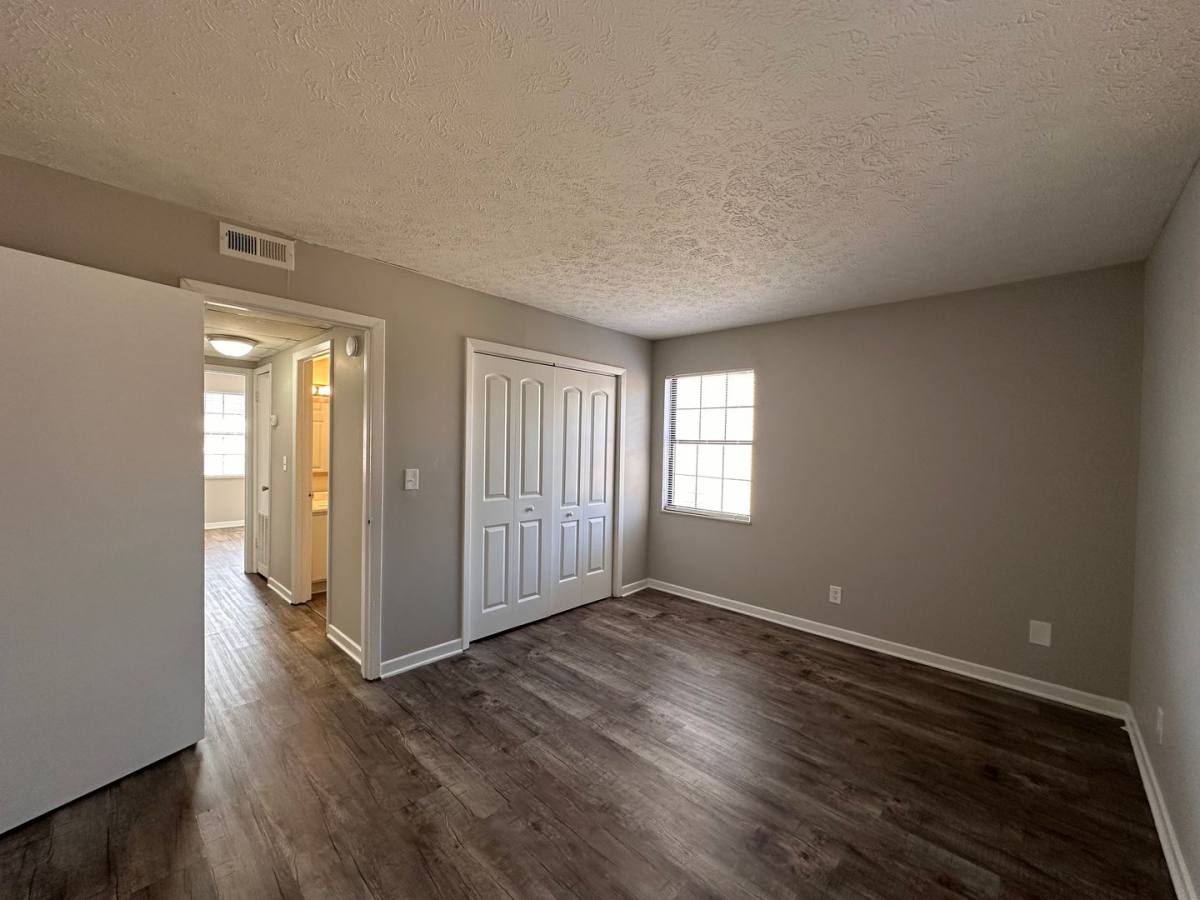 Apartment for rent at 119 Lakeview Court, Louisville, TN 37777