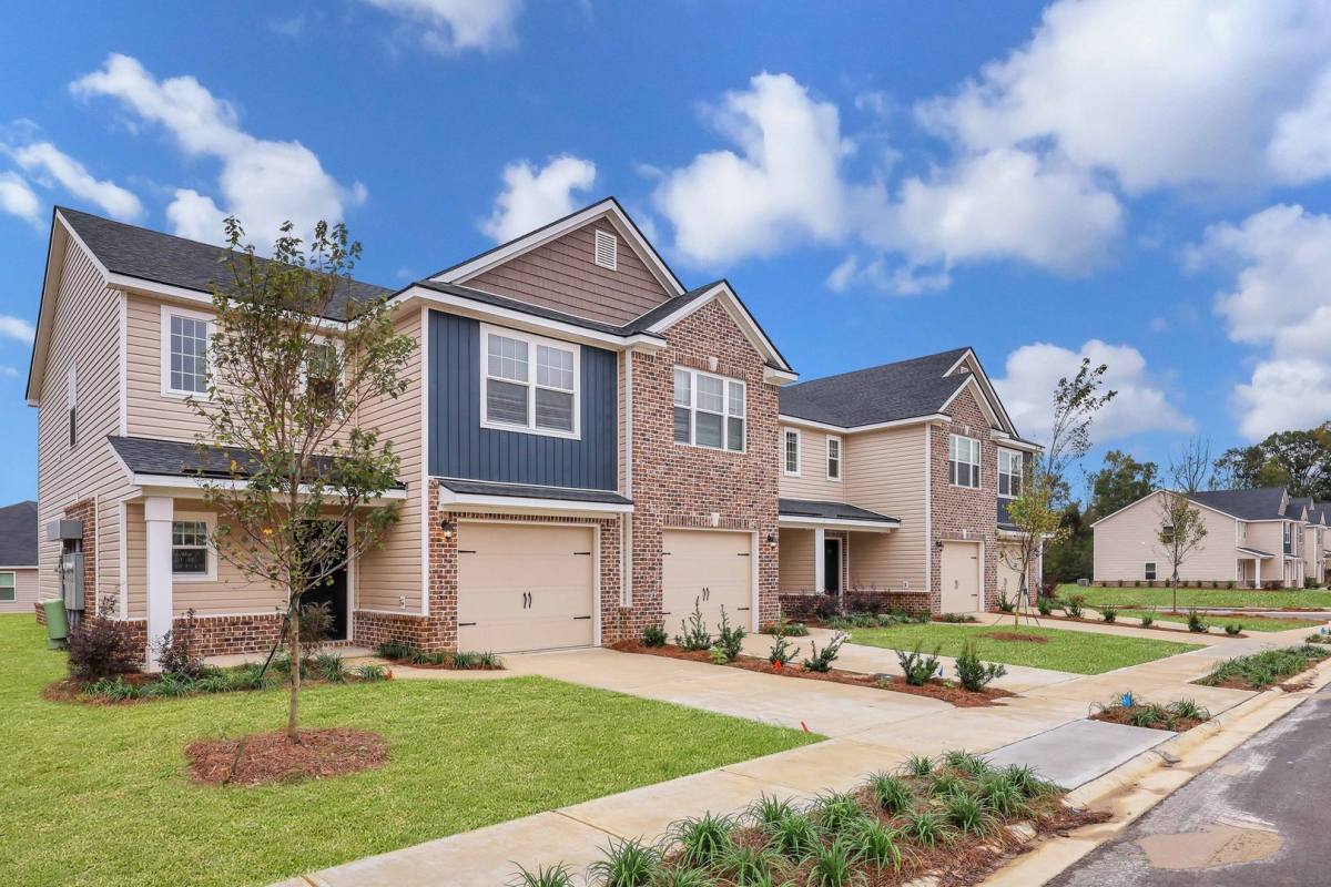 Townhouse for rent at 204 Vinesville Court, Statesboro, GA 30458