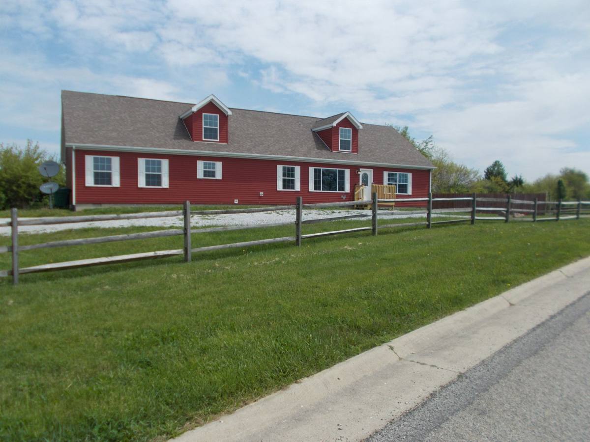 House for rent at 1102 Highland Rd, Richmond, IN 47374