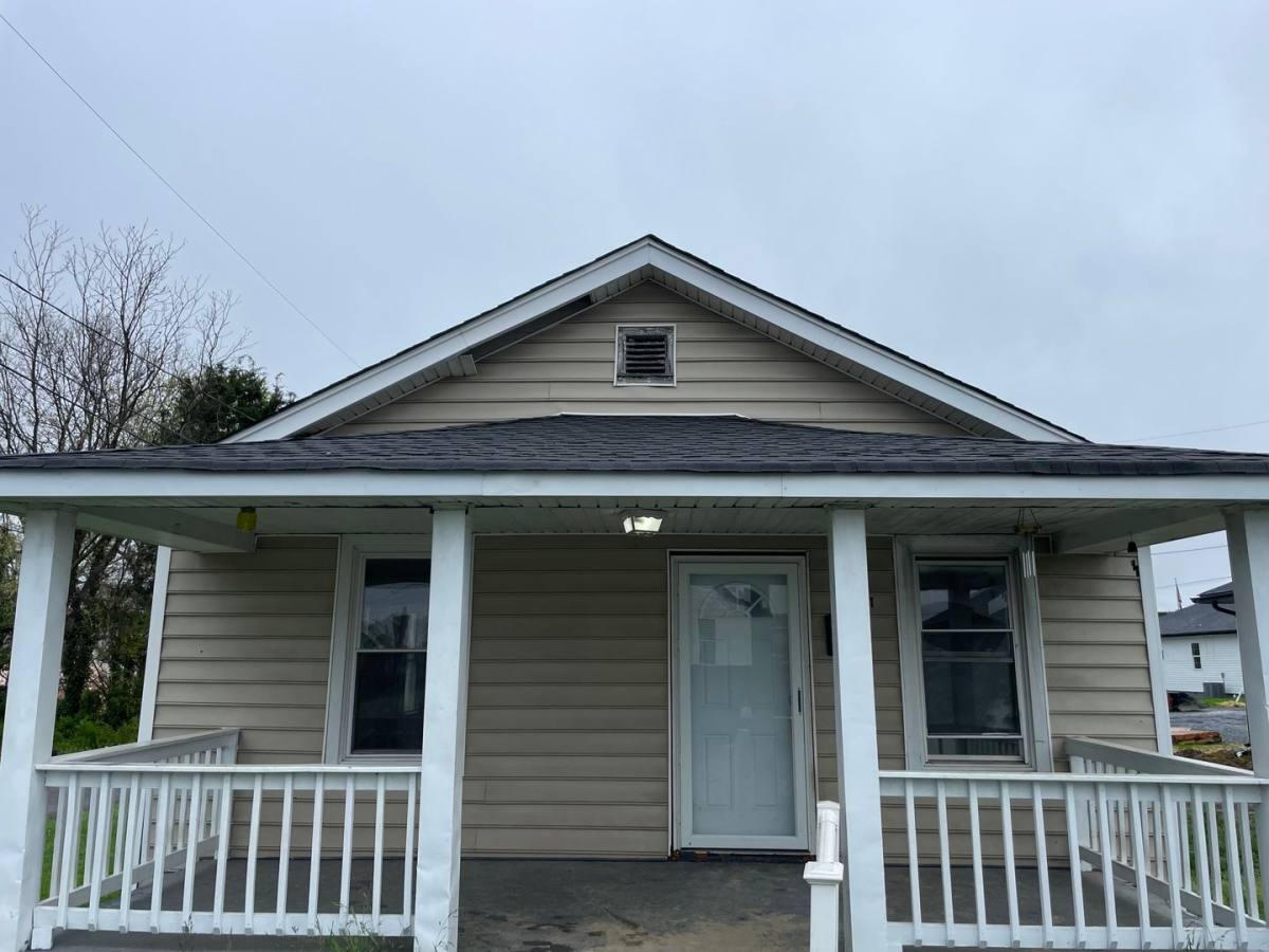 House for rent at 421 Novelty St, Altavista, VA 24517