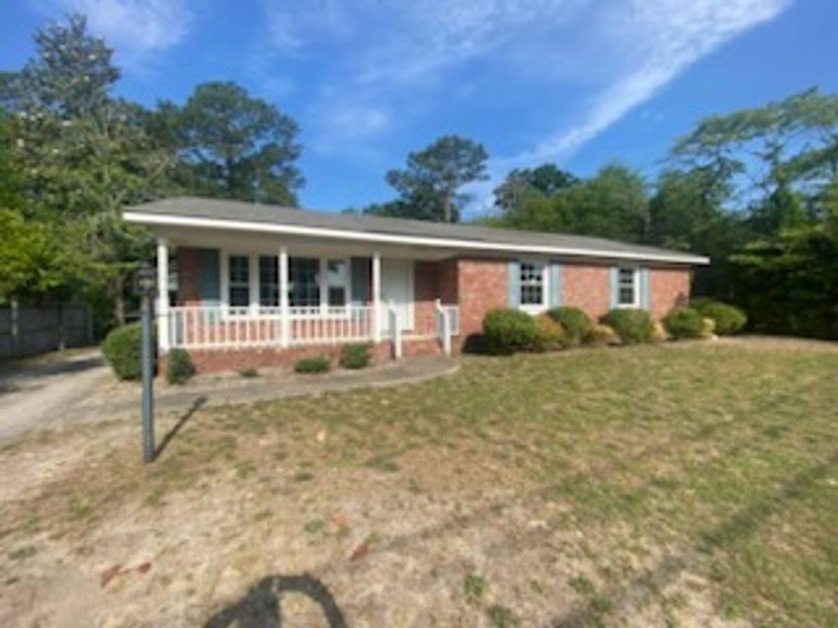 House for rent at 1318 Camelot Dr, Fayetteville, NC 28304