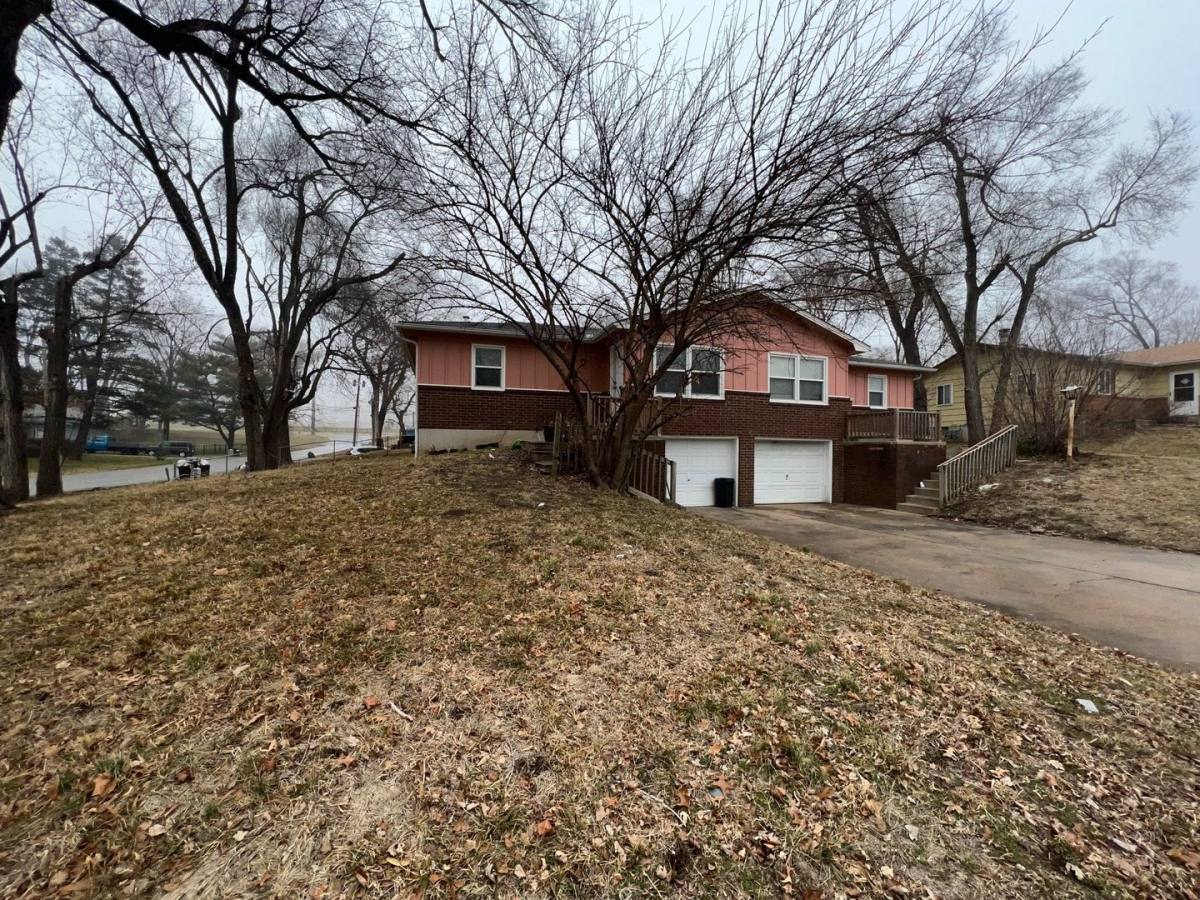 House for rent at 7372 Lathrop Ave, Kansas City, KS 66109
