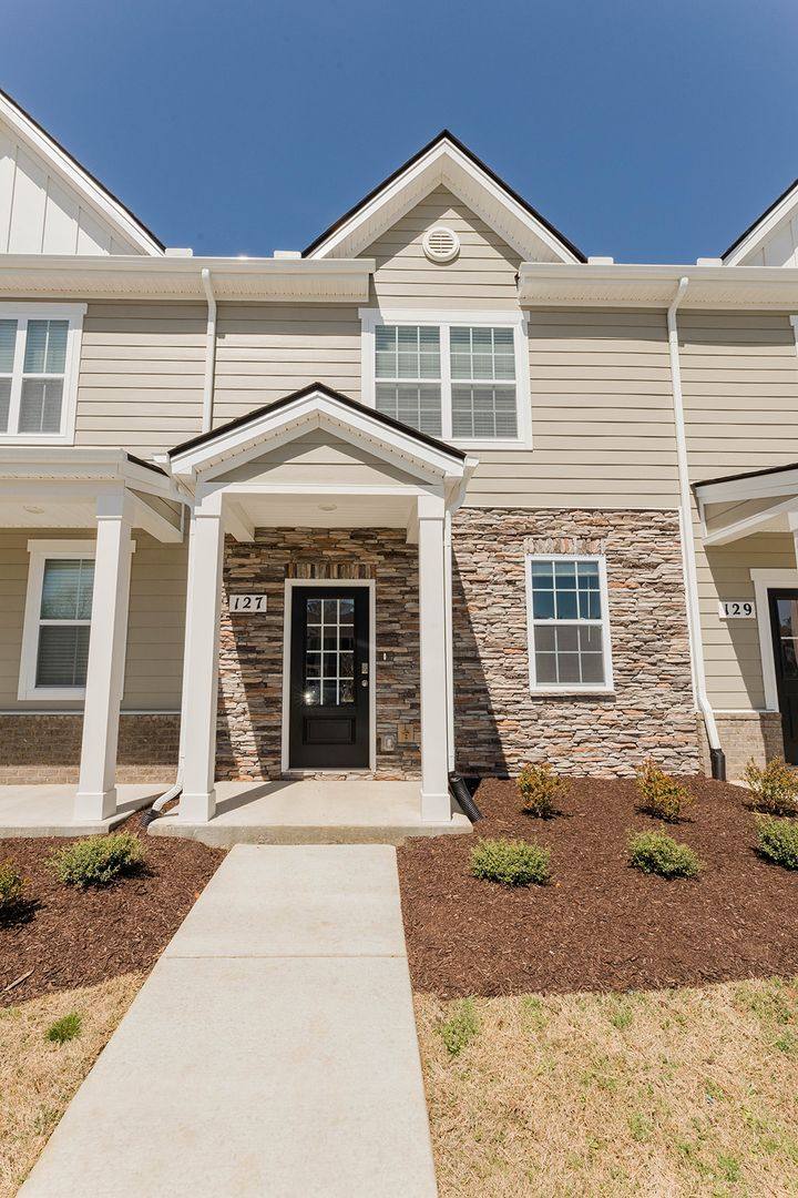 House for rent at 111 Cecil Rd, Lebanon, TN 37087