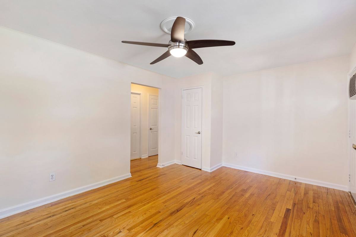 Apartment for rent at 96E Lakeview Ave, Leonia, NJ 07605