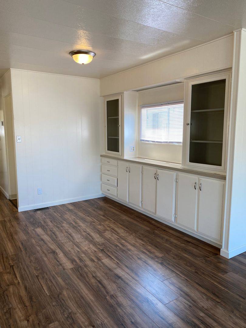 Apartment for rent at 954 Henderson Ave, Sunnyvale, CA 94086