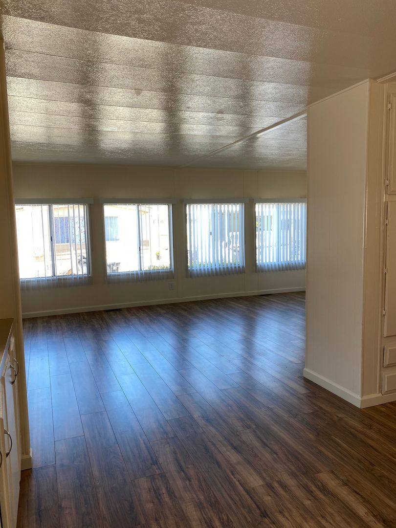 Apartment for rent at 954 Henderson Ave, Sunnyvale, CA 94086