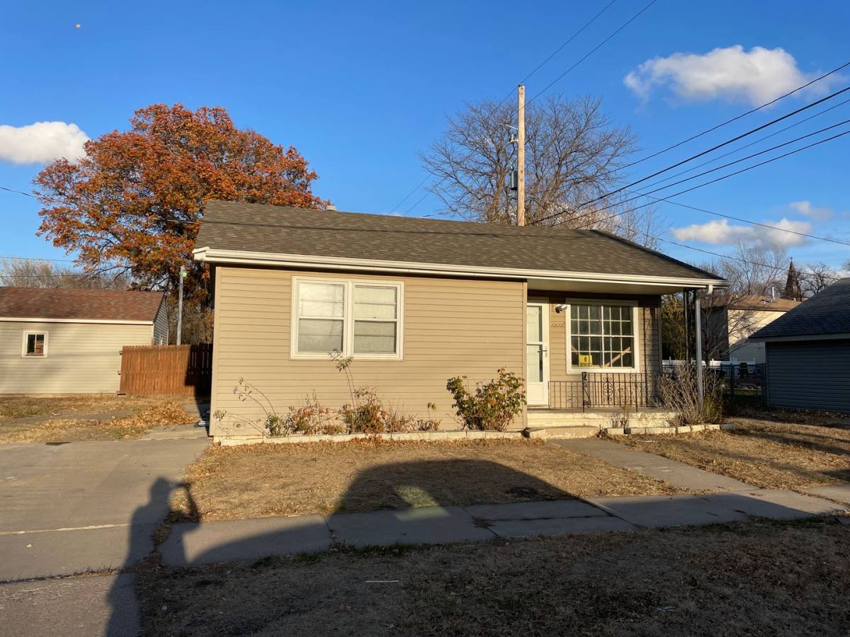 House for rent at 1313 N Walnut St, Grand Island, NE 68801