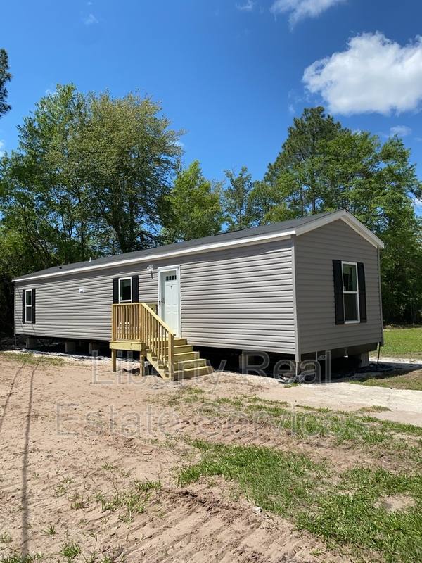 House for rent at 5566 US-Highway 84 E, Hinesville, GA 31313