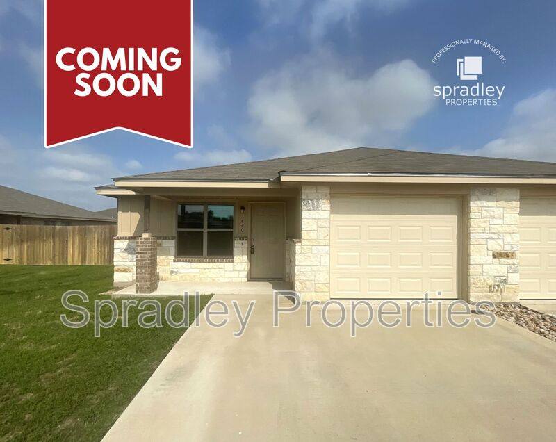 Townhouse for rent at 1420 Leon Rd, Little River Academy, TX 76554