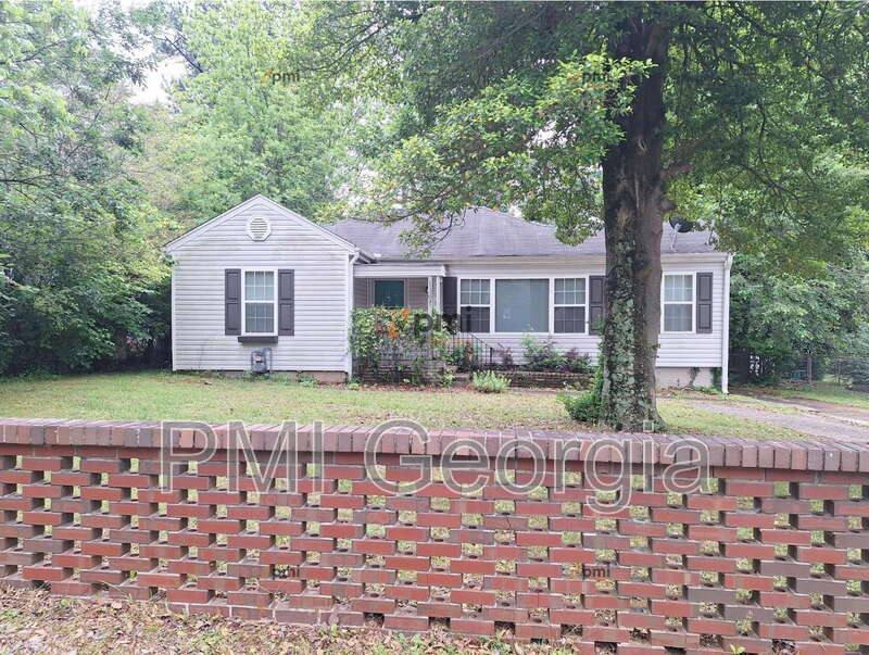 House for rent at 1391 Lochland Rd SE, Atlanta, GA 30316