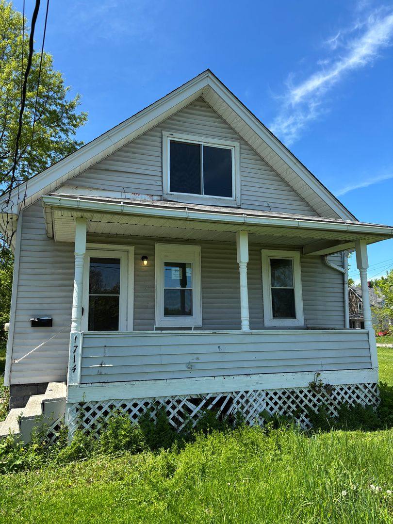 House for rent at 1714 Long Ave, Lorain, OH 44052