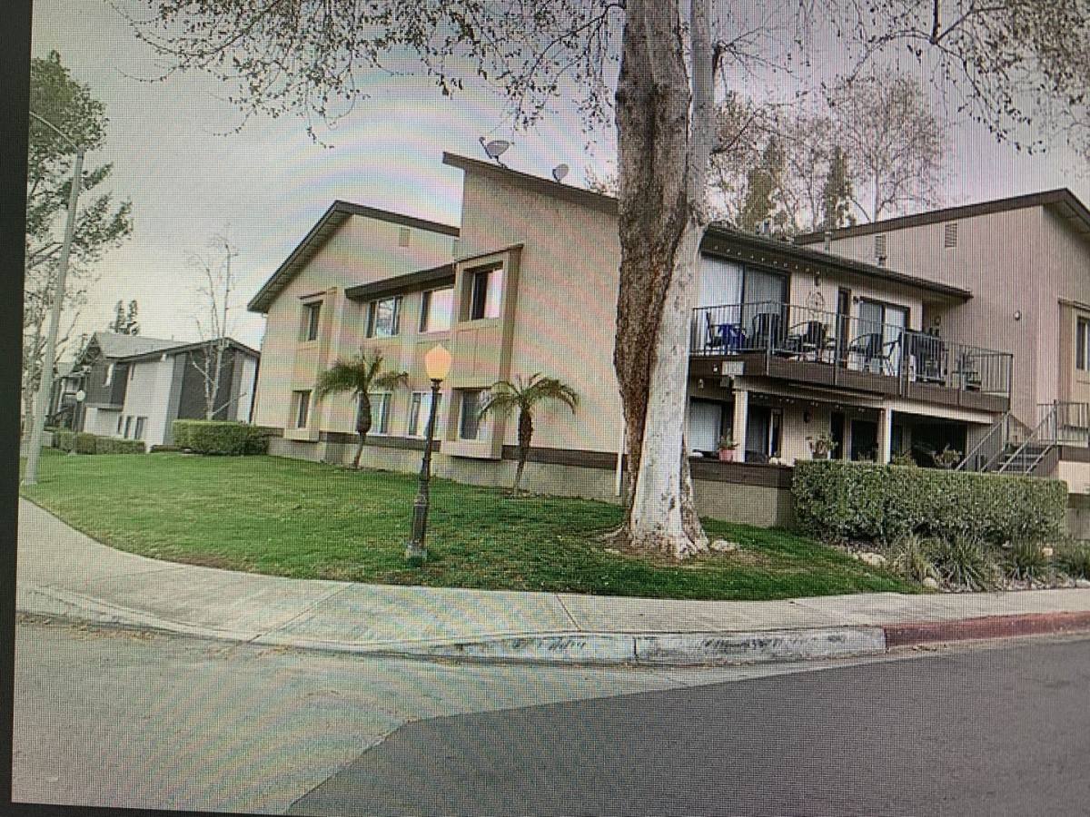 Apartment for rent at 1186 E Lugonia Ave, Redlands, CA 92374