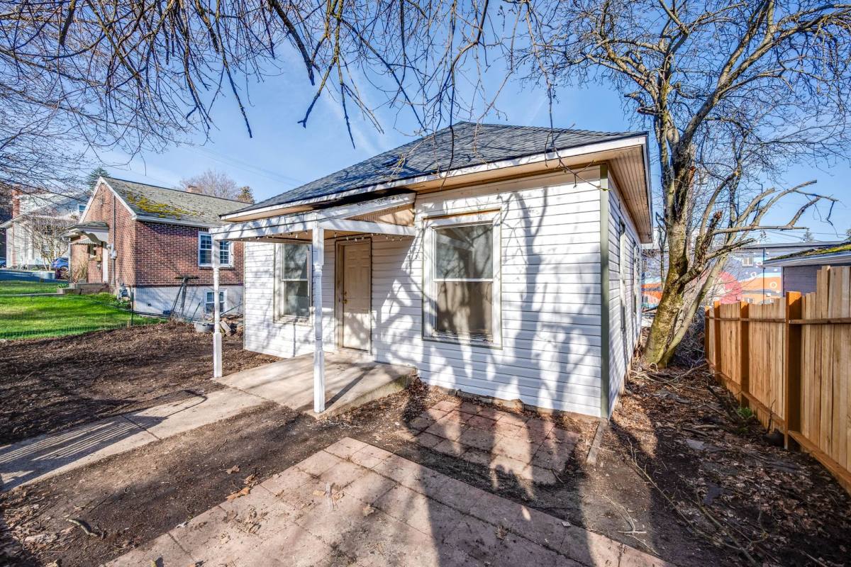 House for rent at 225 SE Spring St, Pullman, WA 99163