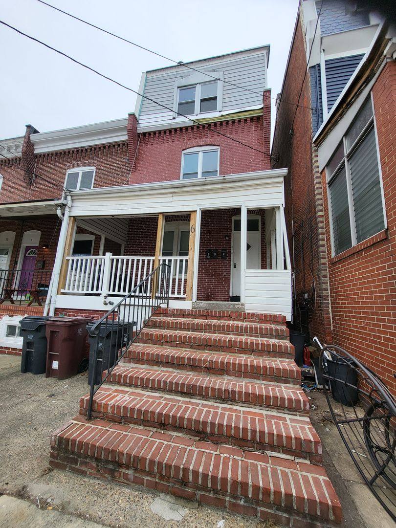 Apartment for rent at 6 5th Ave, Wilmington, DE 19805