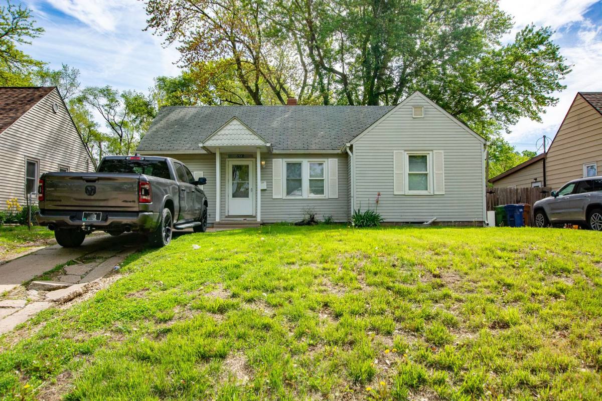 House for rent at 2503 Franklin St #SFH, Bellevue, NE 68005