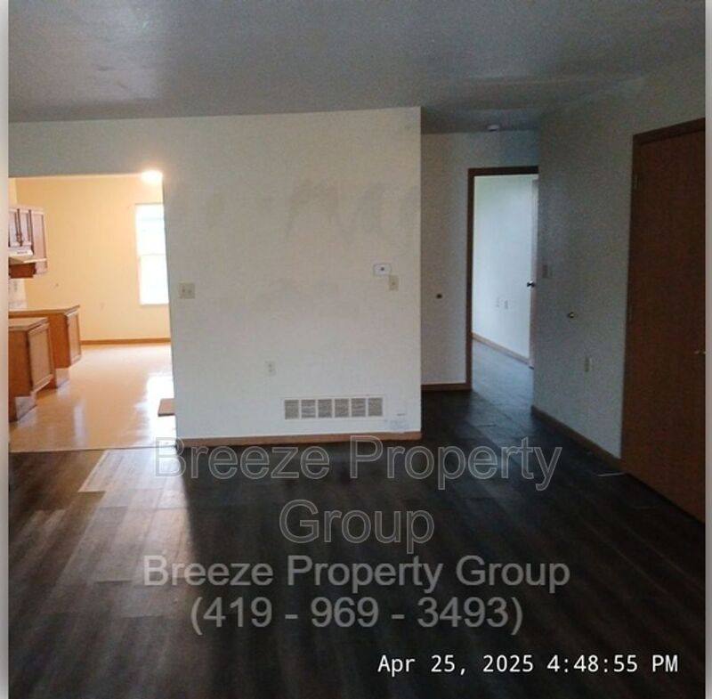 1863 N Erie St, Toledo, OH 43611
