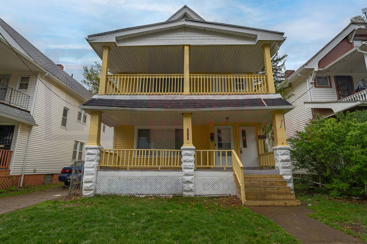 Apartment for rent at 11702-11704 Saywell Ave, Cleveland, OH 44108