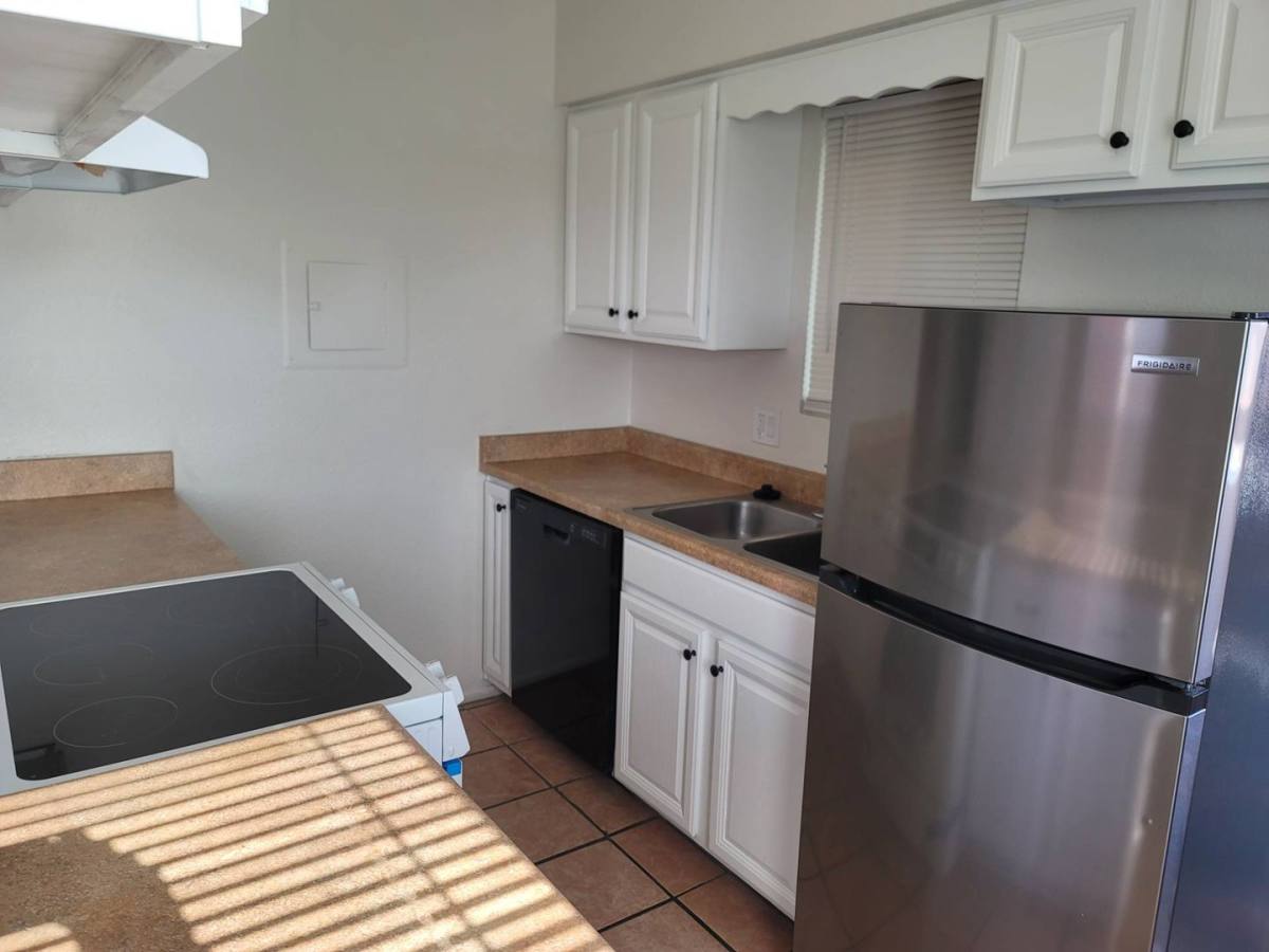 Apartment for rent at 914 N Belvedere Ave, Tucson, AZ 85711