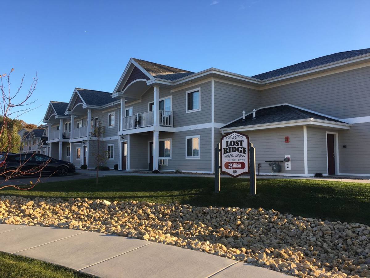 Apartment for rent at 1420 Greenbay St, Onalaska, WI 54650