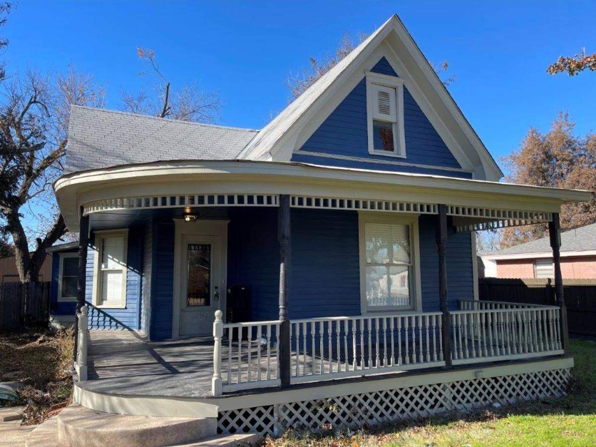 House for rent at 505 SW 3rd St, Tuttle, OK 73089