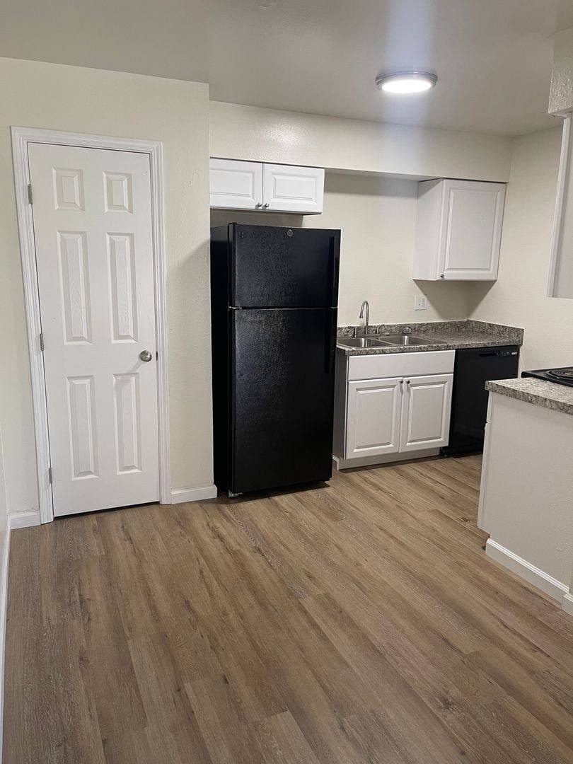 Apartment for rent at 1625 Richland Ave, Ceres, CA 95307