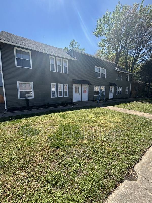 Apartment for rent at 471 Fort Worth Ave #C, Norfolk, VA 23505