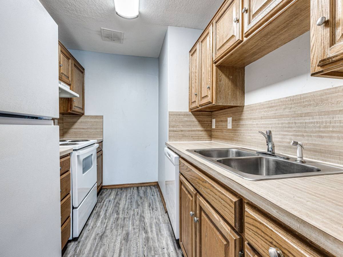 Townhouse for rent at 4121 S Van Buren St, Enid, OK 73703