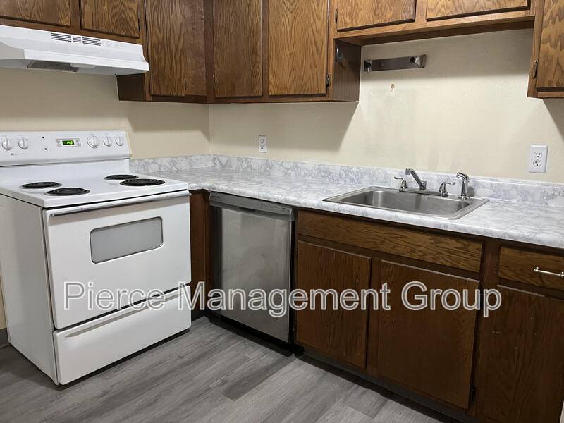 Apartment for rent at 20 Wolf Rd #C46, Lebanon, NH 03766