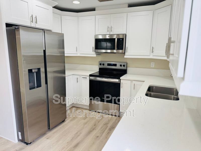 House for rent at 3895 Maple St NE, Saint Petersburg, FL 33703
