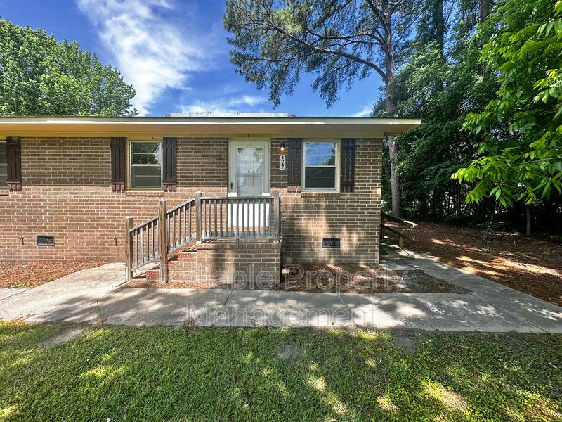 Apartment for rent at 404 W 1st St #B, Princeton, NC 27569