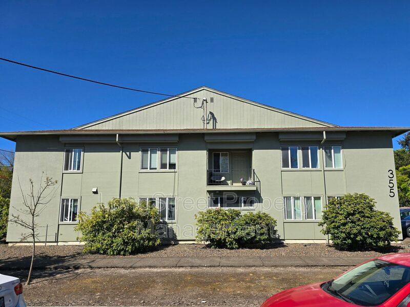 Apartment for rent at 355 SW 10th St #4, Corvallis, OR 97333