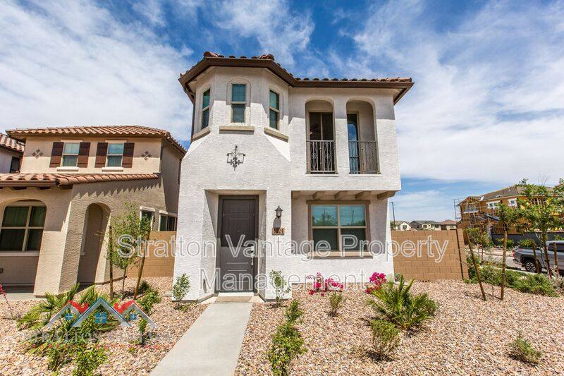 House for rent at 1924 S Jesse Place, Chandler, AZ 85286