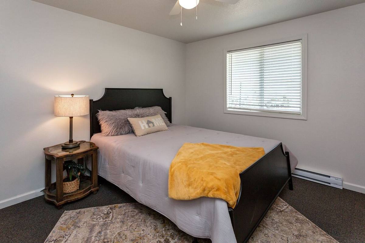 Apartment for rent at 3807-3823, 4000 E, Des Moines, IA 50317