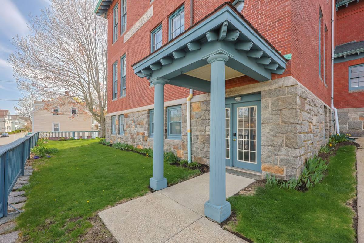 Condo for rent at 8 Summer St #101, Gloucester, MA 01930