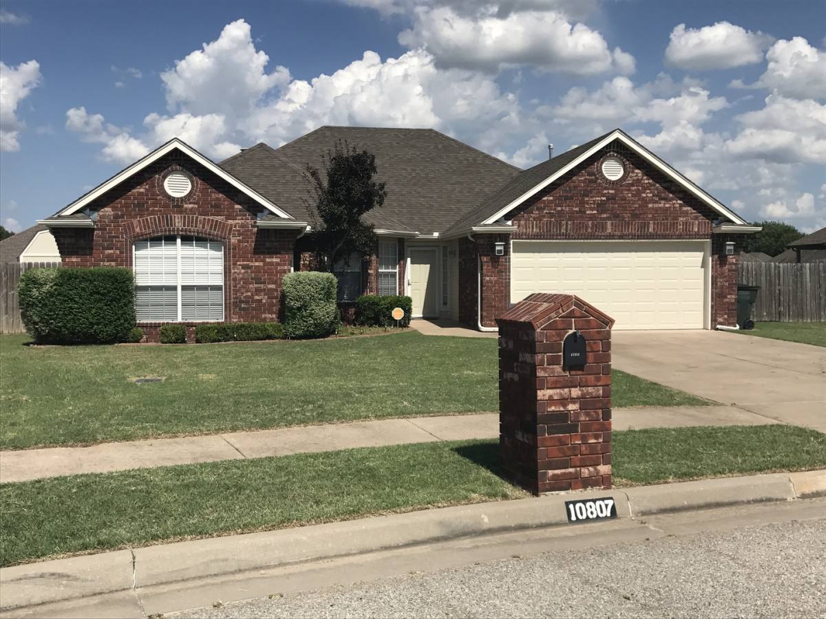 House for rent at 10807 E 121st Court N, Collinsville, OK 74021