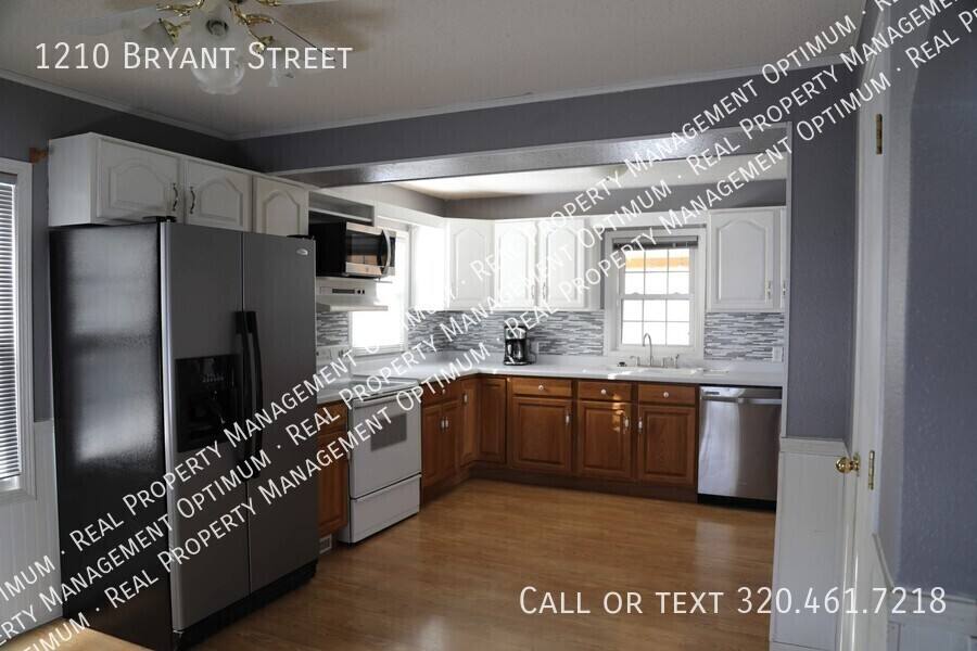 House for rent at 1210 Bryant St, Alexandria, MN 56308