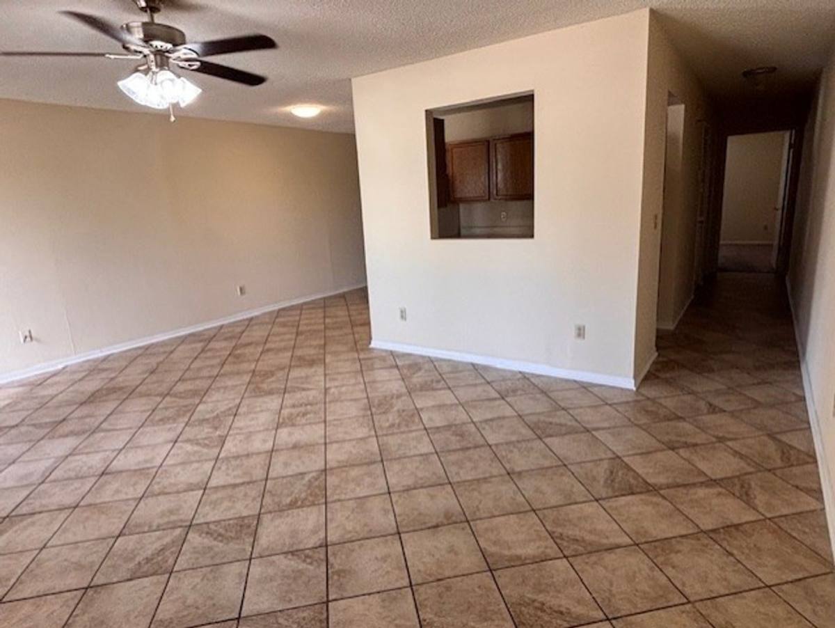 Apartment for rent at 3788 Chisholm Rd Highway 17, Florence, AL 35630