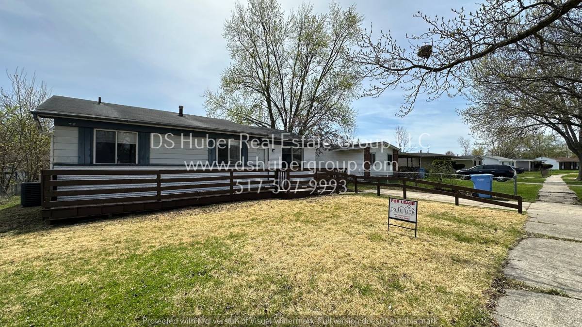 House for rent at 3325 Danbury Crossroads, Lansing, MI 48911