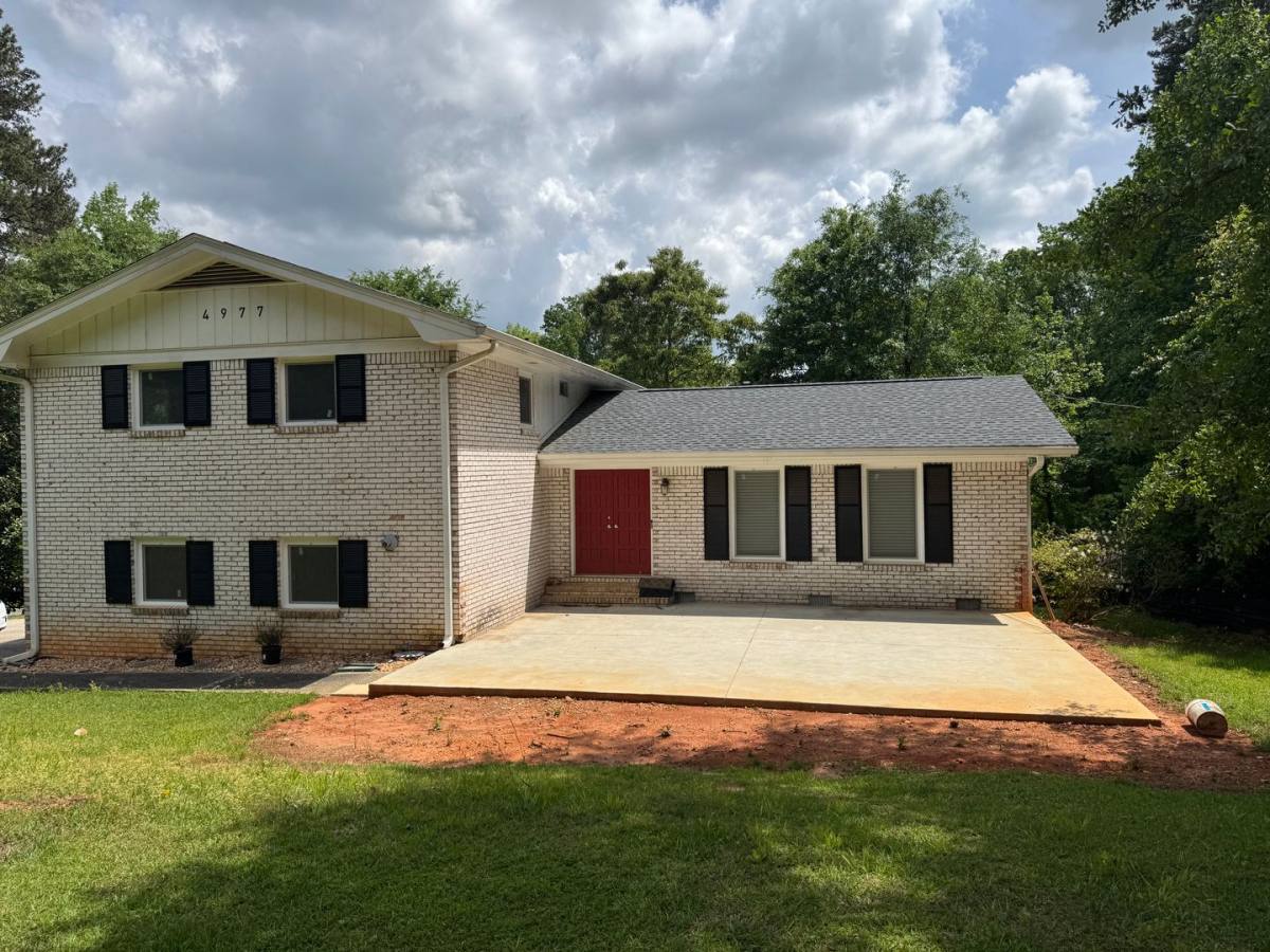 House for rent at 4977 Rockbridge Rd, Stone Mountain, GA 30088