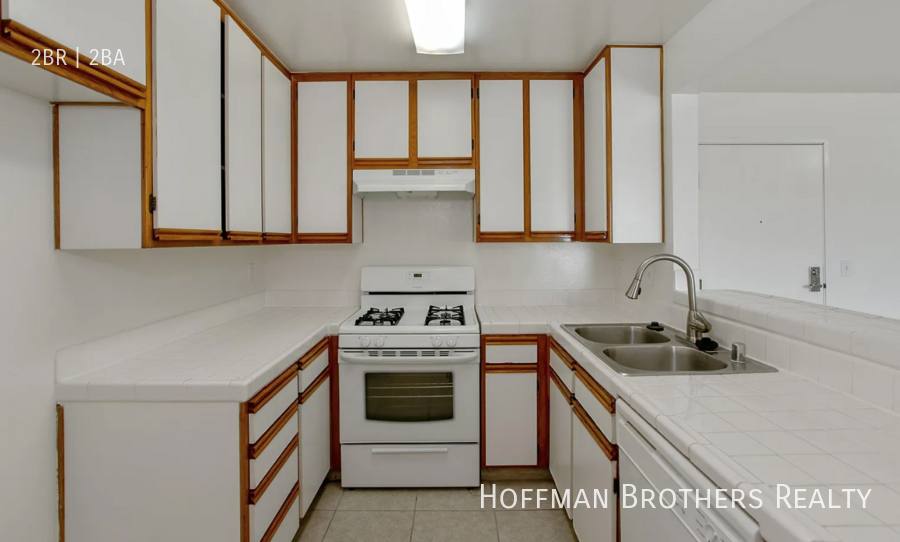 Apartment for rent at 5541 Fulcher Ave #304A, North Hollywood, CA 91601