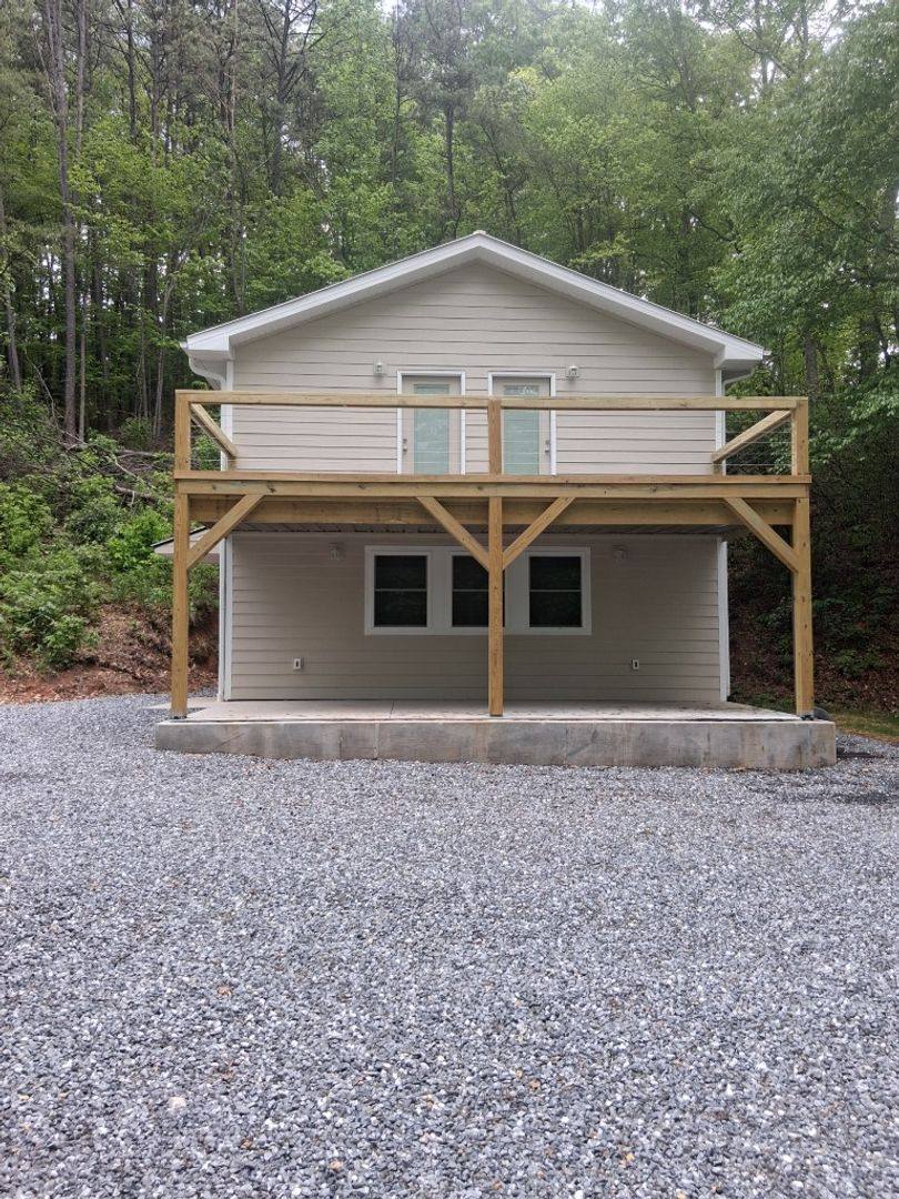 House for rent at 830B Asheville Highway, Sylva, NC 28779