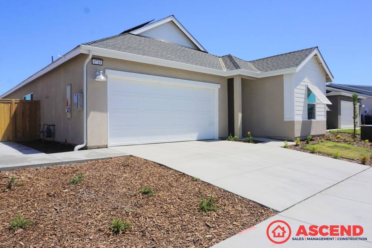 House for rent at 9718 Cotton Creek Dr, Shafter, CA 93263