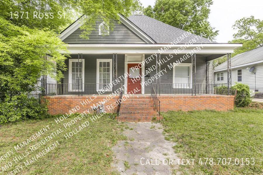House for rent at 1371 Ross St, Macon, GA 31201