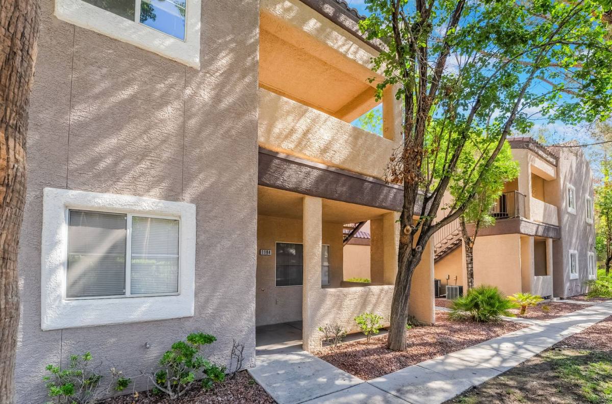 Condo for rent at 5250 S Rainbow, Las Vegas, NV 89118