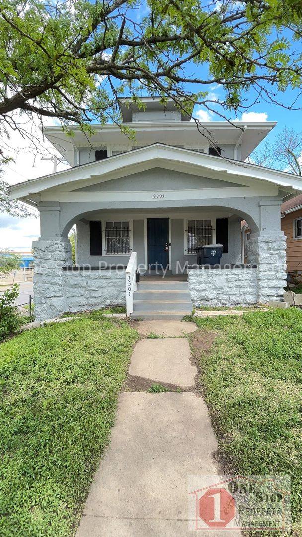 House for rent at 3301 Bales Ave, Kansas City, MO 64128