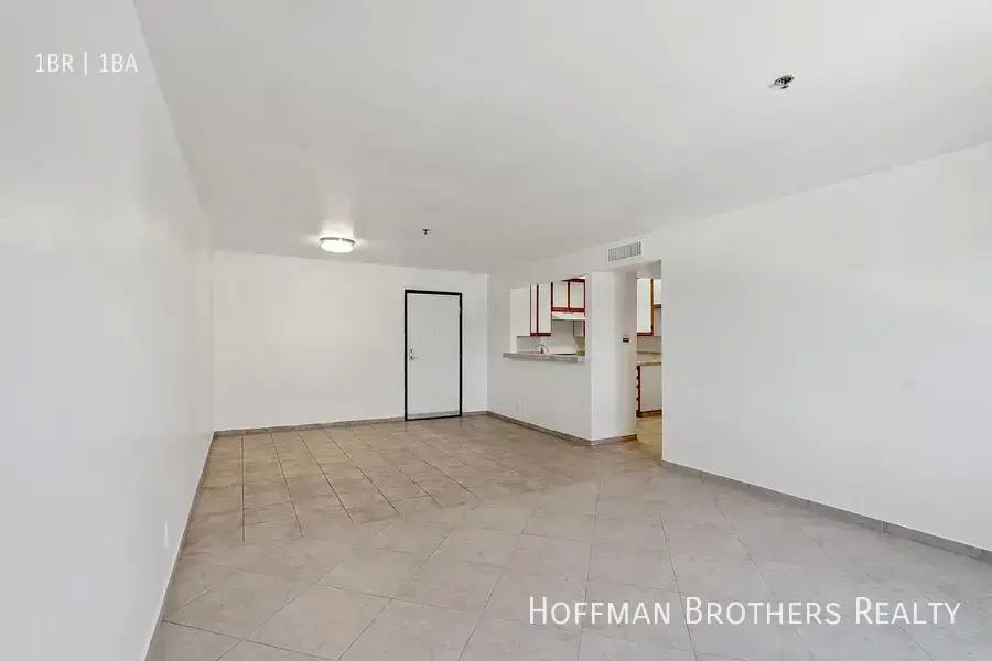 Apartment for rent at 5541 Fulcher Ave #303, North Hollywood, CA 91601