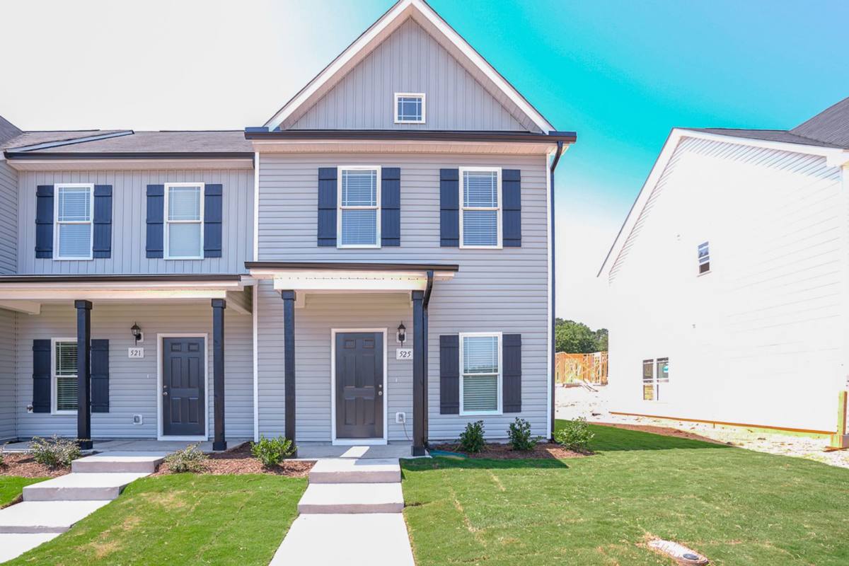Townhouse for rent at 177 Pepperbush Dr, Smithfield, NC 27577