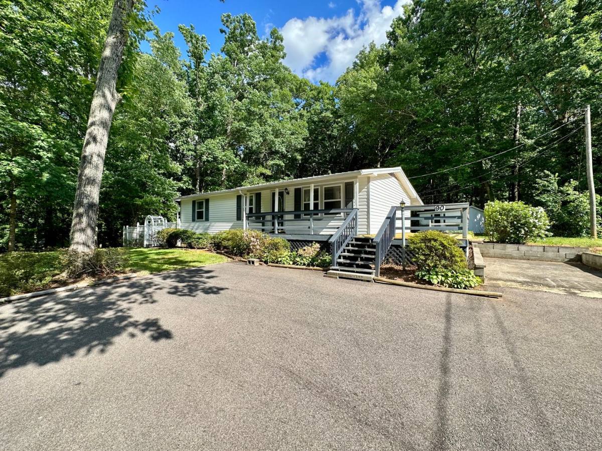 House for rent at 90 Holly Court, Bracey, VA 23919