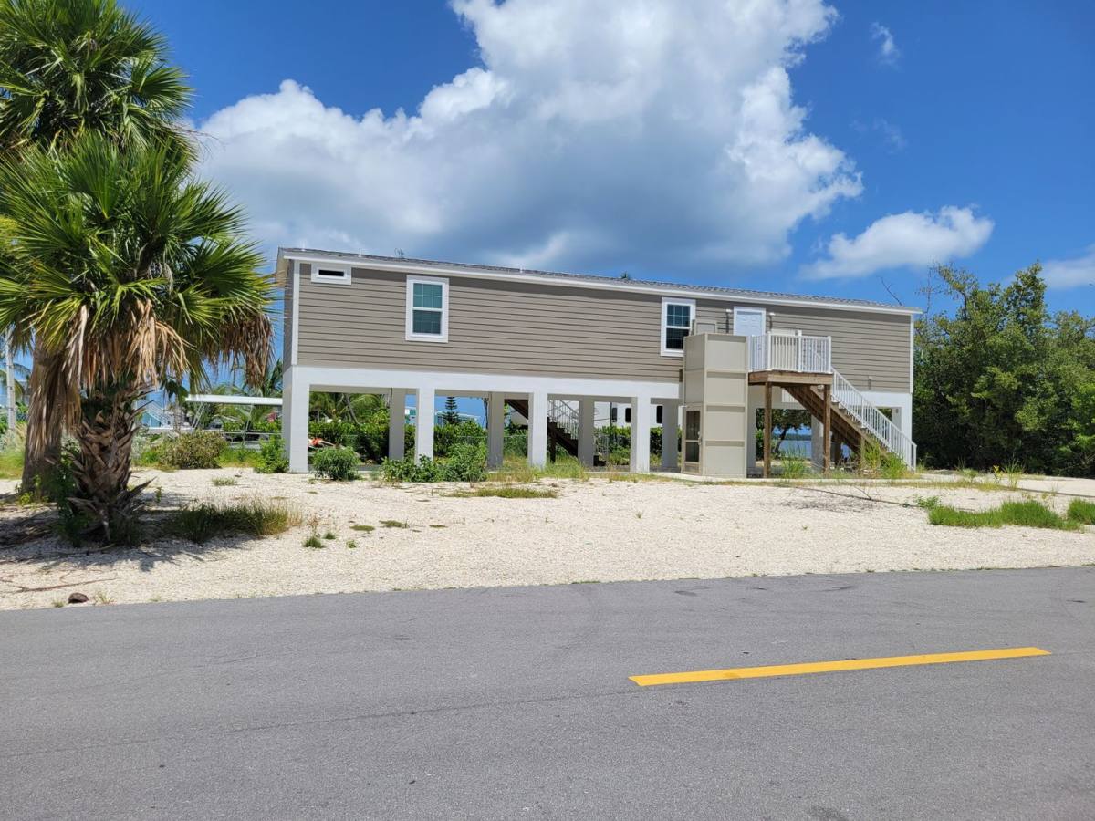 House for rent at 799 Hazel St, Key Largo, FL 33037