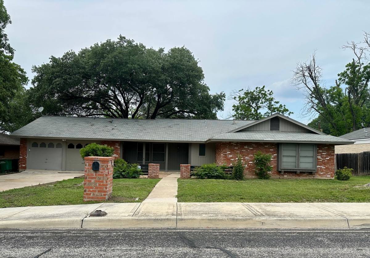 House for rent at 939 Serenade Dr, San Antonio, TX 78213